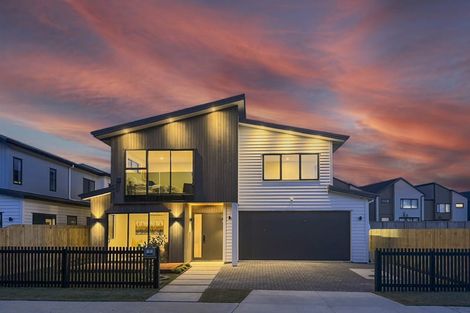 Photo of property in 4 Pukeko Road, Hobsonville, 0616