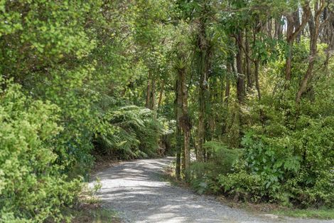 Photo of property in 47 Tarapatiki Drive, Whitianga, 3510