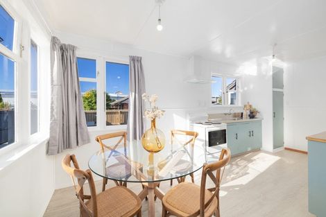 Photo of property in 10 Morrison Avenue, Northcote, Christchurch, 8052