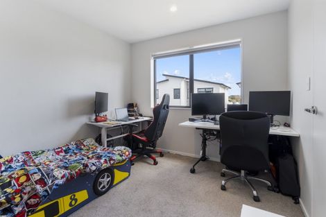 Photo of property in 890c Great South Road, Wiri, Auckland, 2104