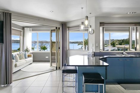 Photo of property in 382 Lake Terrace, Two Mile Bay, Taupo, 3330