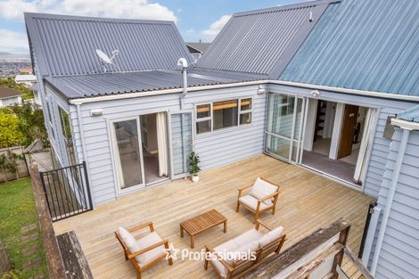 Photo of property in 3 Lone Tree Grove, Kelson, Lower Hutt, 5010