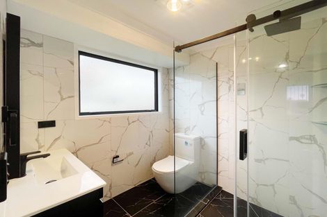 Photo of property in 19 The Enclave, Totara Heights, Auckland, 2105