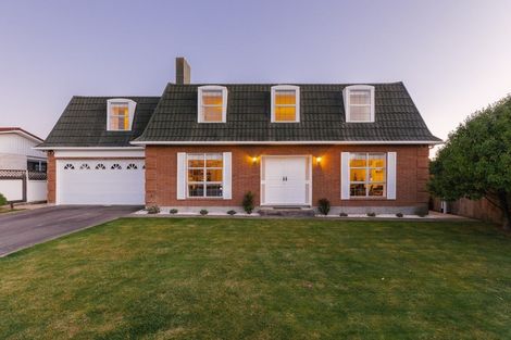 Photo of property in 16 Byrd Street, Levin, 5510