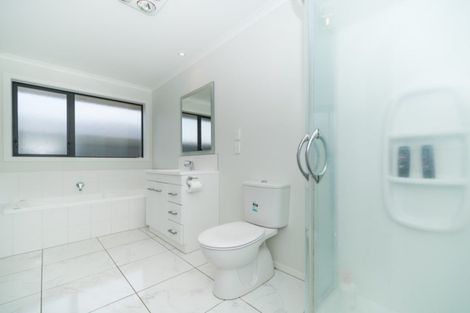 Photo of property in 37 James Line, Kelvin Grove, Palmerston North, 4414