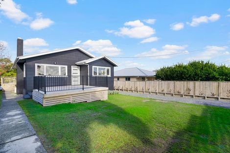 Photo of property in 20 Norman Road, Titirangi, Auckland, 0604
