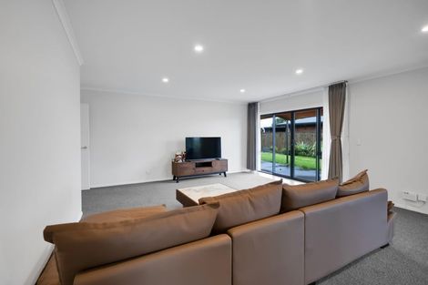 Photo of property in 37 Dillon Drive, Bell Block, New Plymouth, 4312