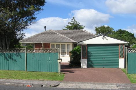 Photo of property in 1 Royal View Road, Te Atatu South, Auckland, 0610