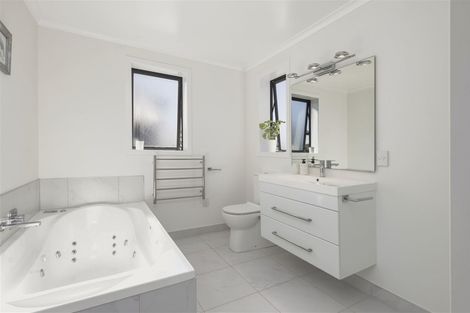 Photo of property in 2u1 Shakespeare Avenue, Enderley, Hamilton, 3214