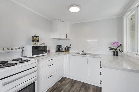 Photo of property in 22 Brynley Street, Hornby, Christchurch, 8042