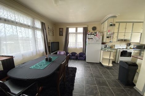 Photo of property in 24 Turuturu Road, Hawera, 4610