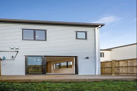 Photo of property in 11 Faithful Drive, Karaka, Papakura, 2113