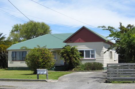 Photo of property in 56 Queen Street, Westport, 7825