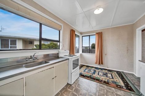 Photo of property in 21 Pacey Avenue, Hawera, 4610