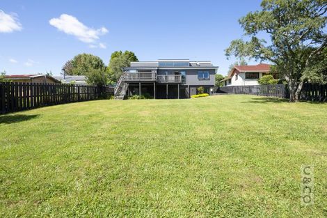 Photo of property in 19 Maude Street, Riverhead, 0820