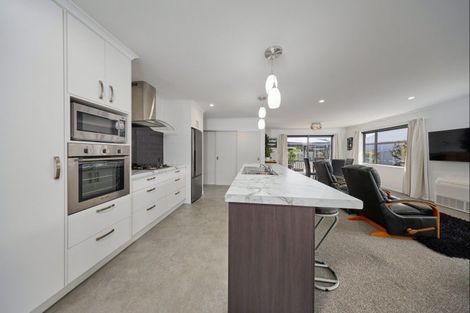Photo of property in 33 Kotuku Road, South Bay, Kaikoura, 7300