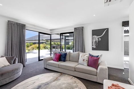 Photo of property in 16 Mersham Drive, Prebbleton, 7604