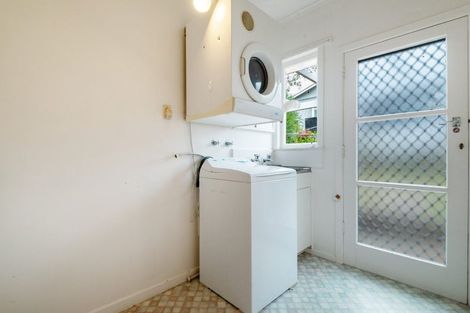 Photo of property in 1/15 Birkley Road, Bayswater, Auckland, 0622