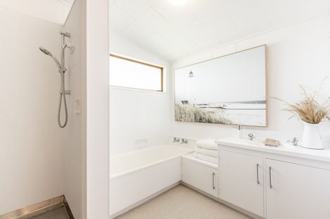 Photo of property in 51 Freyberg Avenue, Tamatea, Napier, 4112