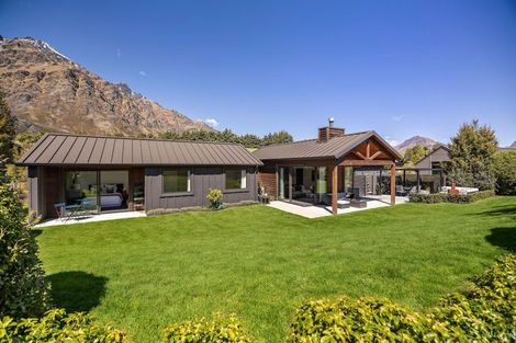 Photo of property in 6 Pendeen Crescent, Jacks Point, Queenstown, 9371