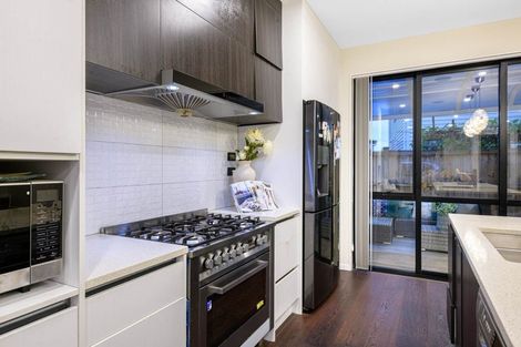 Photo of property in 15 Silvereye Road, Hobsonville, Auckland, 0616