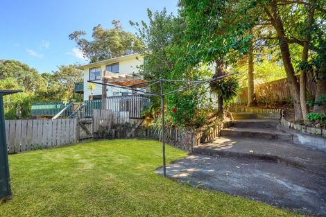 Photo of property in 28 Glamorgan Drive, Torbay, Auckland, 0630