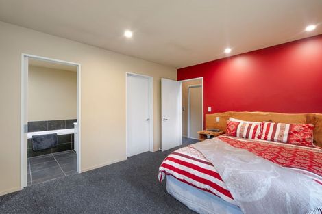 Photo of property in 1 Hart Place, Lake Coleridge, 7572