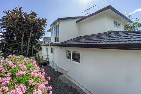 Photo of property in 2/6 Marsh Avenue, Forrest Hill, Auckland, 0620
