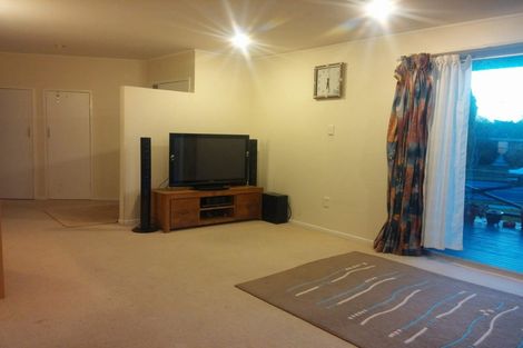 Photo of property in 15 Stanniland Street, Sunnyhills, Auckland, 2010