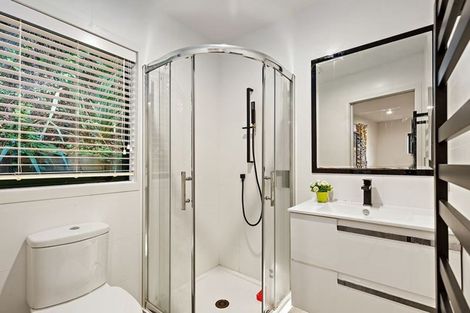 Photo of property in 7 Longview Rise, Massey, Auckland, 0614