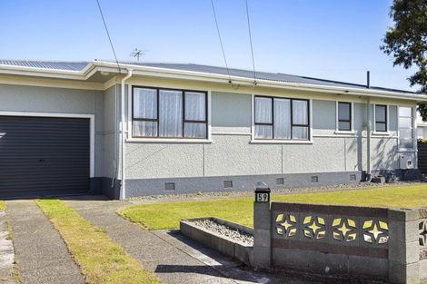 Photo of property in 59 Turuturu Road, Hawera, 4610