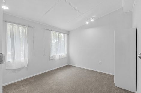 Photo of property in 40 Somerset Crescent, Highbury, Palmerston North, 4412