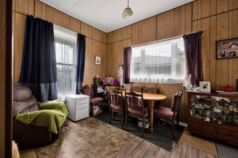 Photo of property in 17 Milmoe Street, Hawera, 4610