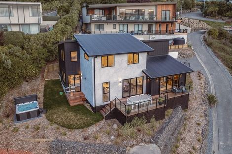 Photo of property in 307a Mount Pleasant Road, Mount Pleasant, Christchurch, 8081