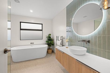 Photo of property in 25 Kakatai Place, North New Brighton, 8083