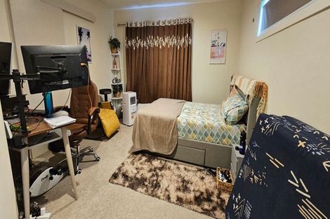 Photo of property in Krisley Court, 25/6 Ambrico Place, New Lynn, Auckland, 0600