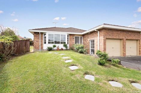 Photo of property in 23 Centorian Drive, Windsor Park, Auckland, 0632
