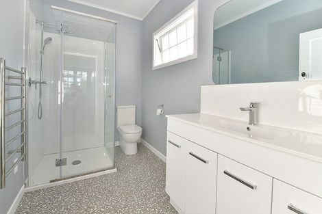 Photo of property in 1 Mary Keane Lane, Parakai, 0830