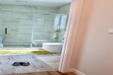 Photo of property in 80 Armstrong Farm Drive, East Tamaki Heights, Auckland, 2016