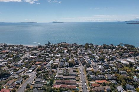 Photo of property in 1/5 Onepoto Road, Hauraki, Auckland, 0622