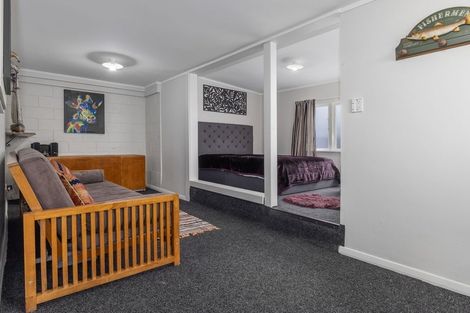 Photo of property in 24 Ferguson Street, Levin, 5510