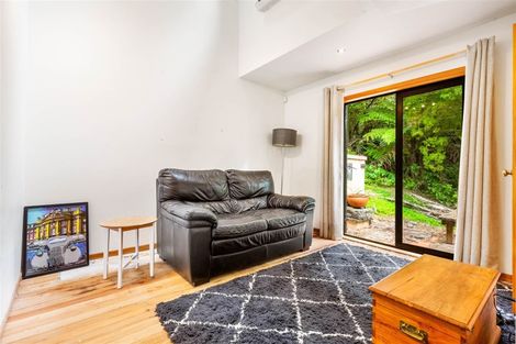 Photo of property in 44 Paturoa Road, Titirangi, Auckland, 0604