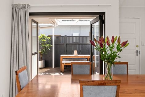 Photo of property in 19 Laurent Place, Greenmeadows, Napier, 4112