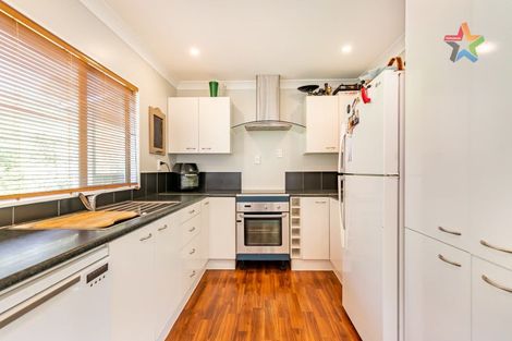 Photo of property in 2/32 Hair Street, Wainuiomata, Lower Hutt, 5014