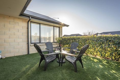 Photo of property in 35 Lilac Close, Cambridge, 3434