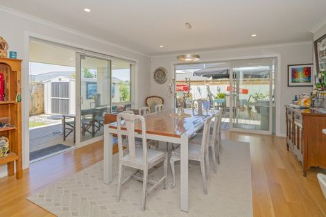 Photo of property in 120 Kupe Drive, Whitianga, 3510