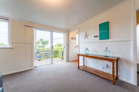 Photo of property in 42 Stirling Street, Kakanui, Oamaru, 9495