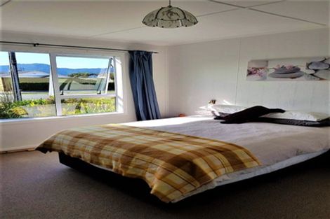 Photo of property in 150 Queen Street, Westport, 7825