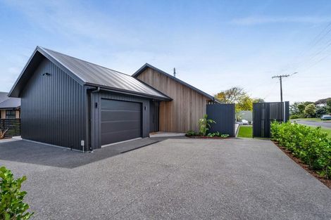 Photo of property in 5 Hussey Street, Oakura, 4314
