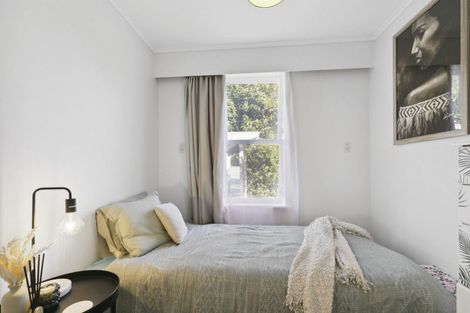 Photo of property in 25 Burrows Avenue, Karori, Wellington, 6012